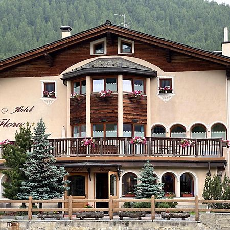 Hotel Flora Лівіньо Екстер'єр фото