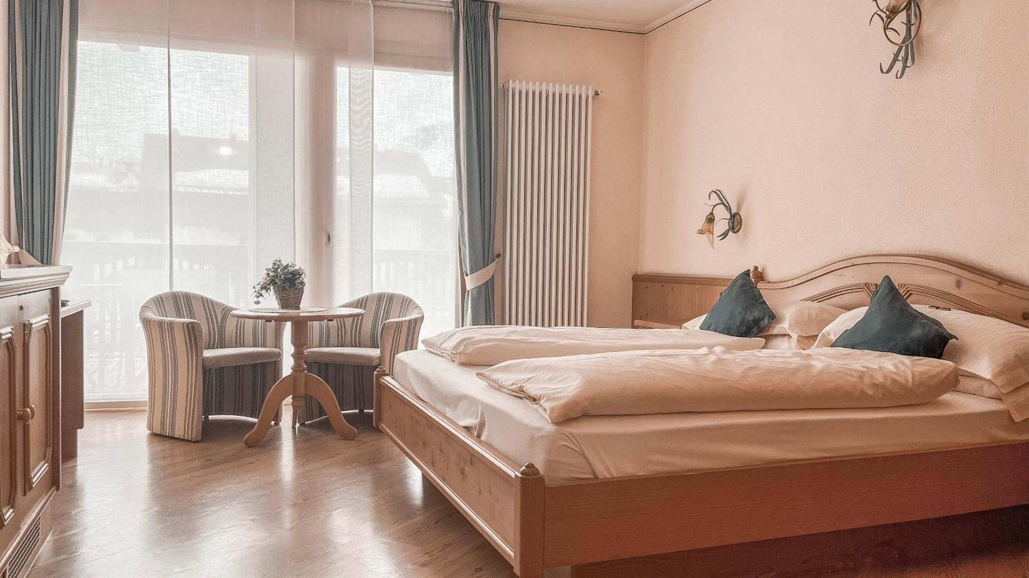Hotel Flora Лівіньо Екстер'єр фото
